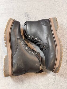 Skechers Alley Cat Black Leather Lace-Up Boots with Brown Lug Sole